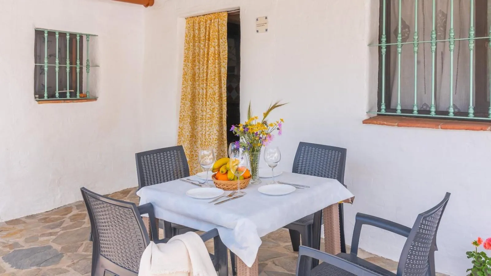 Holiday home Casa Confe Sayalonga By Ruralidays Villa